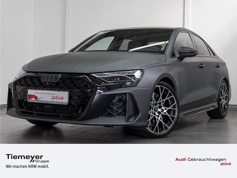 Grau Gebraucht 2024 Audi RS3 Ambiente Kleinwagen | 67.740 € (Etwas zu teuer) - Bild 1/4