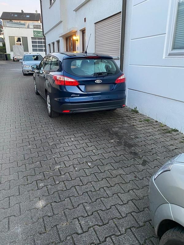 Gebraucht Ford Focus 2012 Blau Limousine