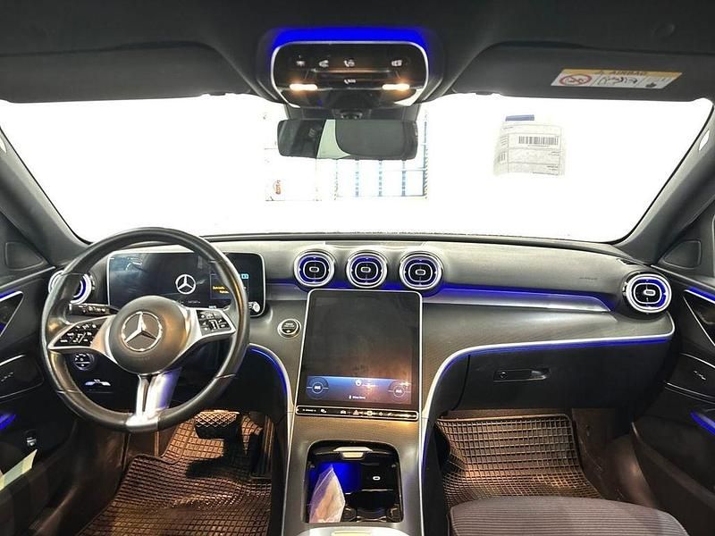 Gebraucht Mercedes C220 Avantgarde 200 PS (147 kW) 2022 Schwarz Limousine