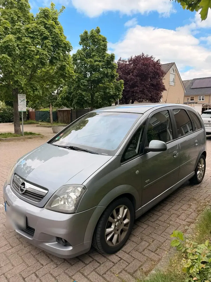 Używany Opel Meriva OPC 129 KM (94 kW) 2009 Srebrny Minivan