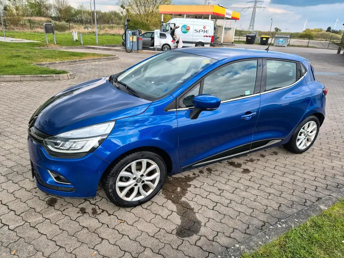 Gebraucht Renault Clio 118 PS (86 kW) 2018 Blau Kleinwagen