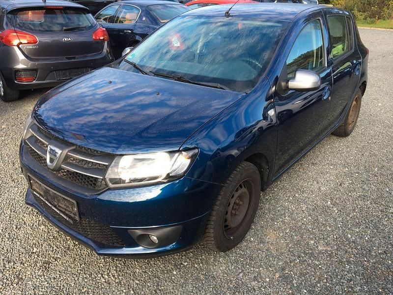 Blau Gebraucht 2015 Dacia Sandero Celebration Kleinwagen | 4.000 € (Superpreis) - Bild 1/4