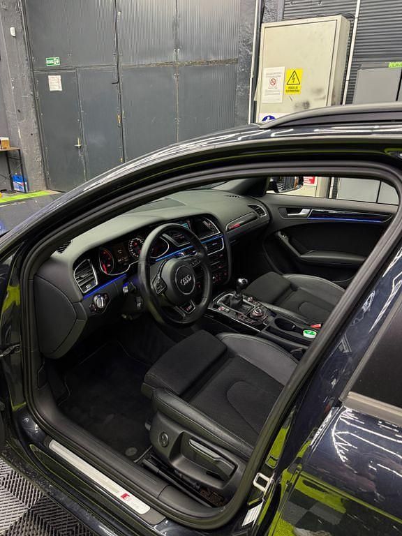Gebraucht Audi A4 S-Line 177 PS (130 kW) 2013 Blau Kombi