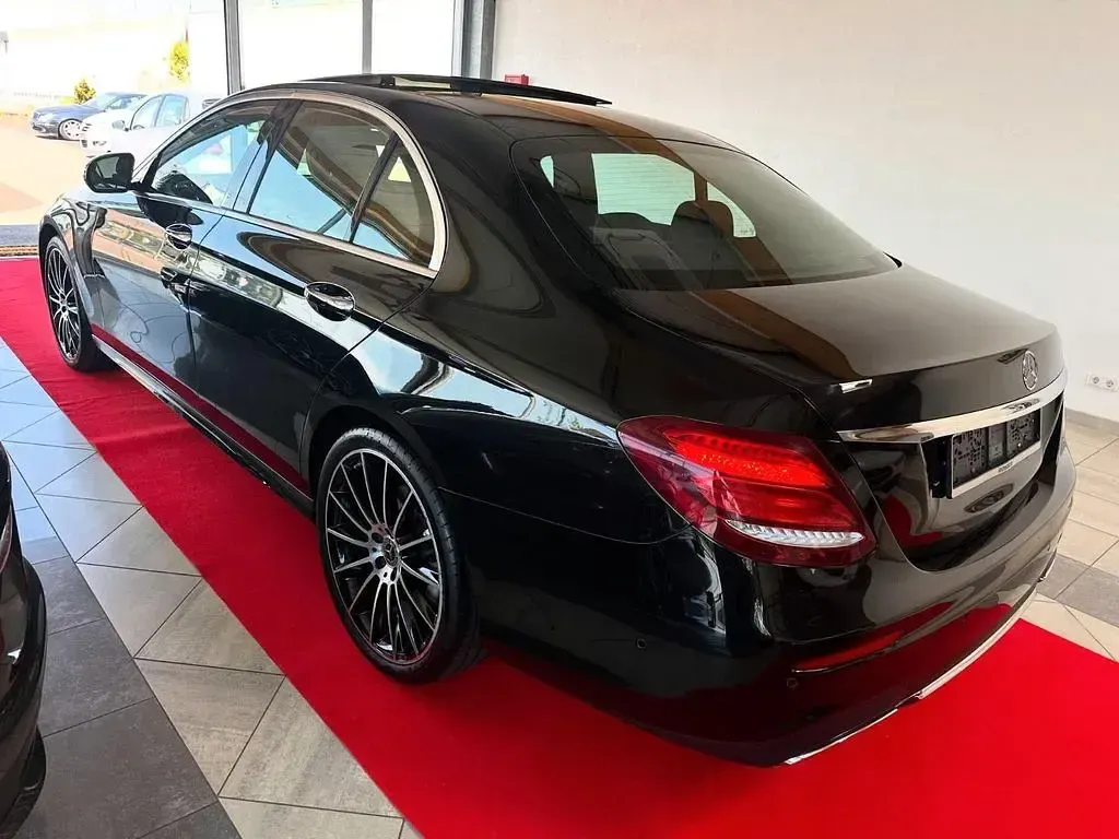 Gebraucht Mercedes E350 AMG 286 PS (210 kW) 2019 Schwarz Limousine