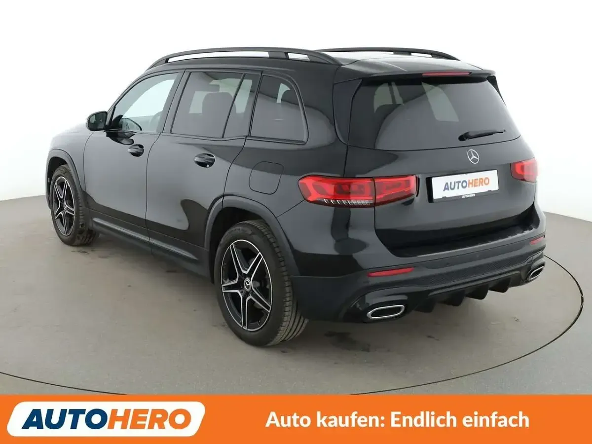 Gebraucht Mercedes GLB200 AMG line 163 PS (119 kW) 2022 Kosmosschwarz SUV
