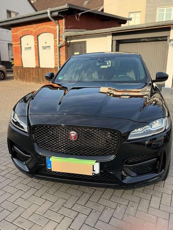 Schwarz Gebraucht 2017 Jaguar F-Pace R-Sport SUV | 24.500 € (Guter Preis) - Bild 1/4