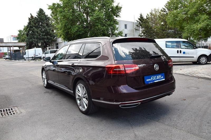 Gebraucht VW Passat Highline 239 PS (175 kW) 2017 Rot Kombi
