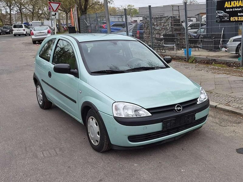 Usata Opel Corsa 58 CV (42 kW) 2002 Verde Utilitaria