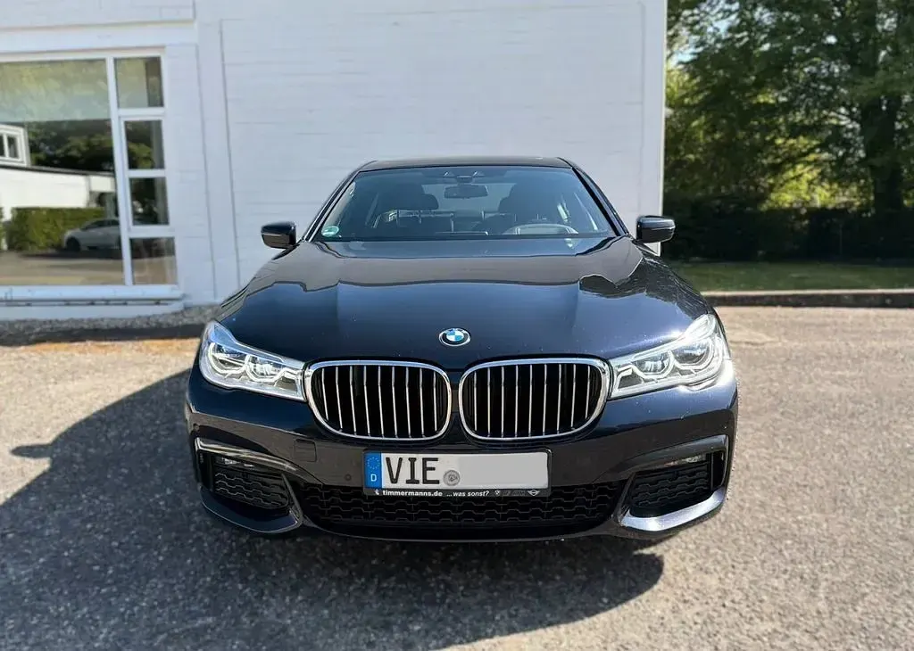 Gebraucht BMW 730 Performance 265 PS (194 kW) 2019 Schwarz Limousine