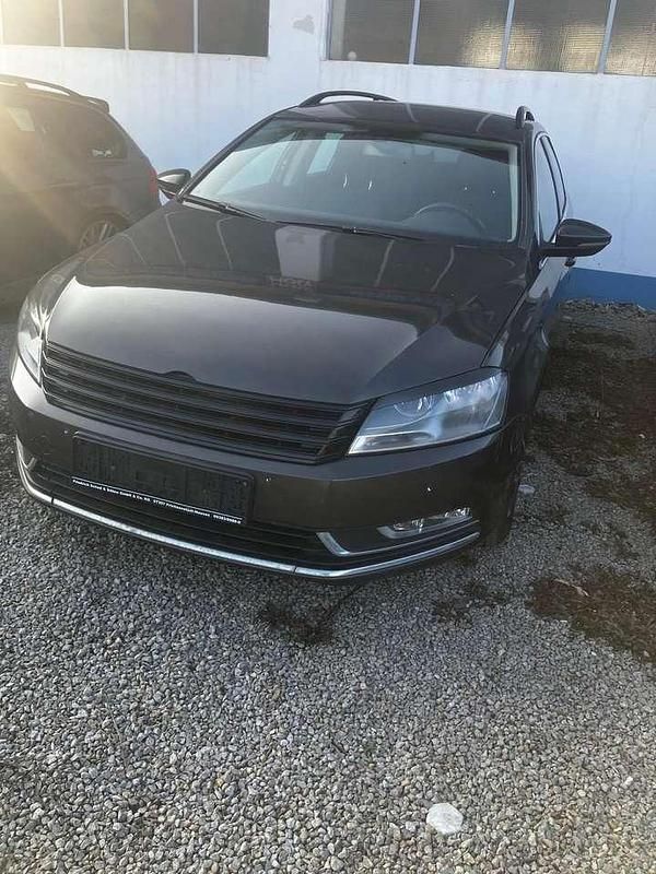 Gebraucht VW Passat Exclusive 140 PS (102 kW) 2012 Kombi
