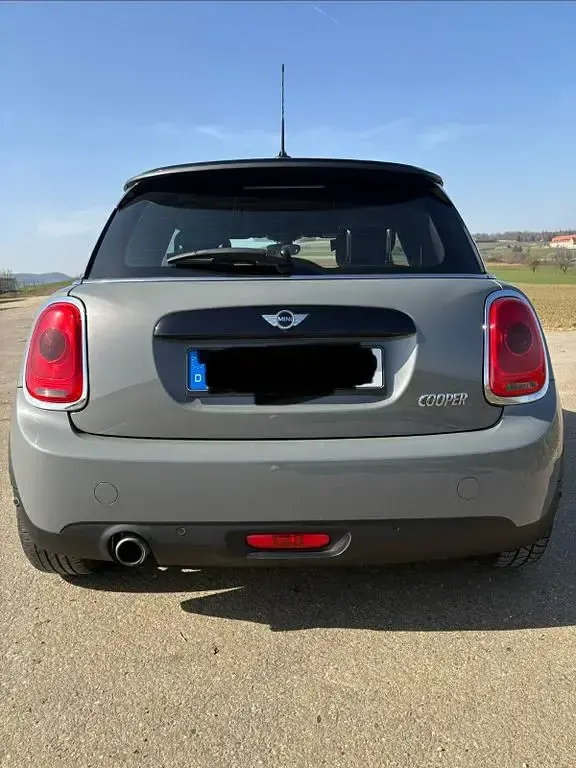 Używany Mini Cooper Pepper 136 KM (100 kW) 2018 Szary Hatchback