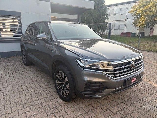 Gebraucht VW Touareg 231 PS (169 kW) 2021 Grau SUV