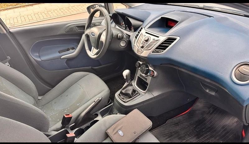 Gebraucht Ford Fiesta 60 PS (44 kW) 2009 Grau Kleinwagen