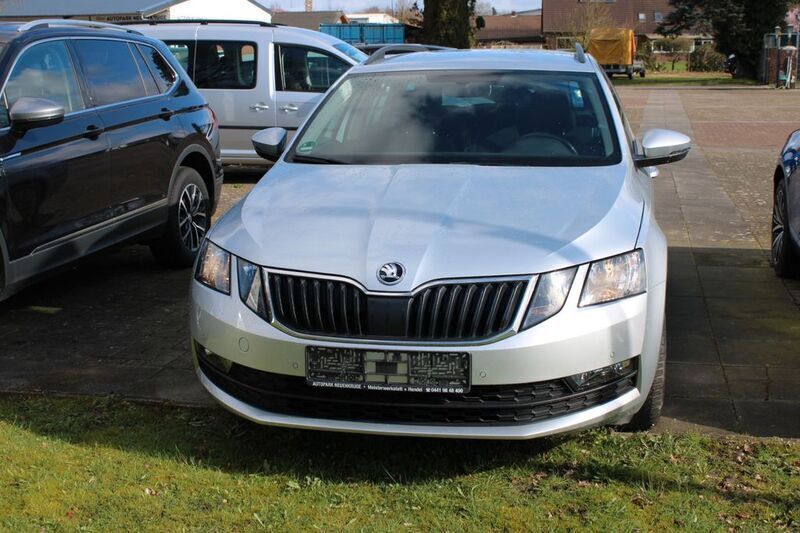 Silber Gebraucht 2020 Skoda Octavia G-TEC Ambition Kombi | 14.999 € (Fairer Preis) - Bild 1/4