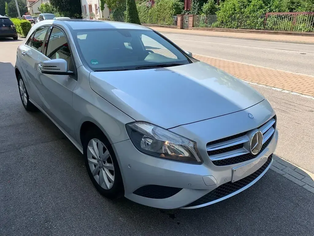 Usata Mercedes A180 2016 Argento Berlina