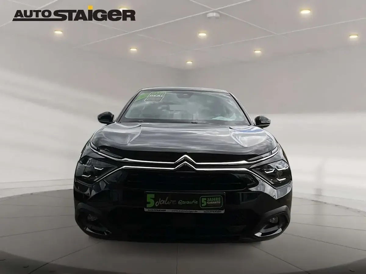 Gebraucht Citroën C4 131 PS (96 kW) 2022 Schwarz Limousine