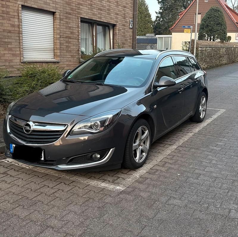 Gebraucht Opel Insignia 170 PS (125 kW) 2015 Grau Kombi