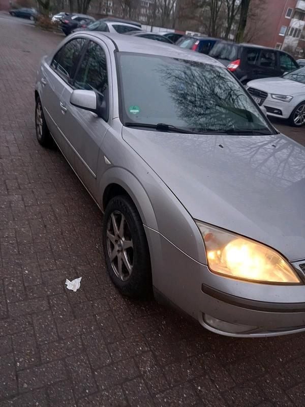 Gebraucht Ford Mondeo 145 PS (106 kW) 2004 Grau Limousine