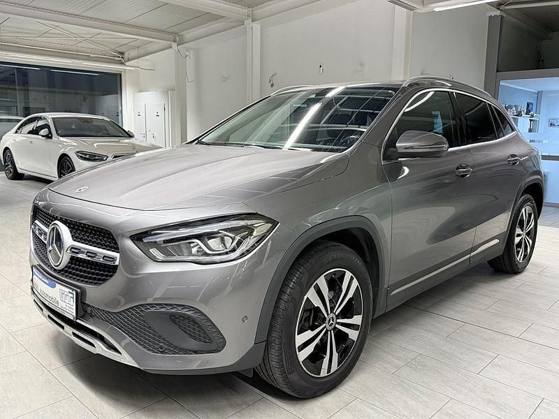 Gebraucht Mercedes GLA250 160 PS (117 kW) 2021 Grau SUV