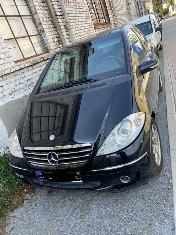 Schwarz Gebraucht 2004 Mercedes A200 Avantgarde Van / Kleinbus | 1.000 € (Fairer Preis) - Bild 1/4