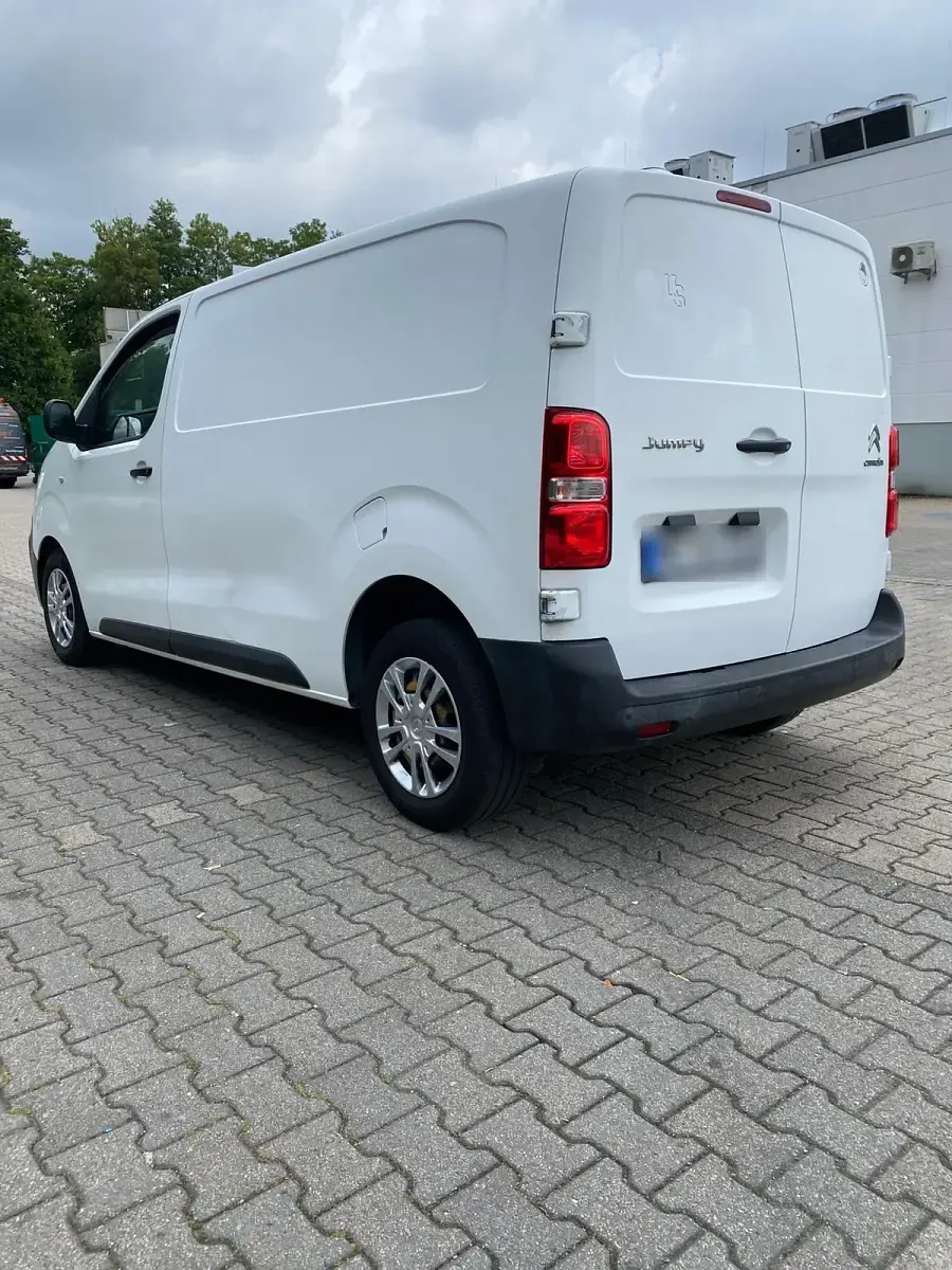 Gebraucht Citroën Jumpy 122 PS (89 kW) 2017 Weiß Van / Kleinbus