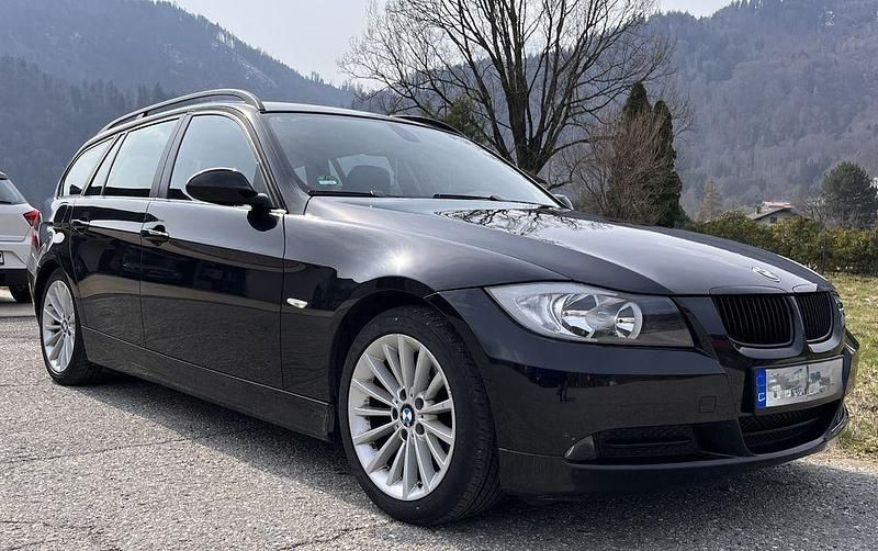 Gebraucht BMW 318 143 PS (105 kW) 2008 Schwarz Kombi