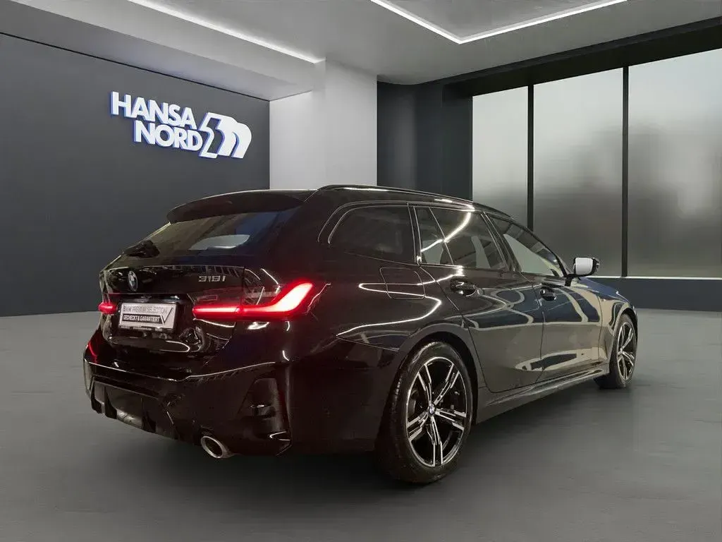 Gebraucht BMW 318 M Sport 156 PS (114 kW) 2025 Schwarz Limousine