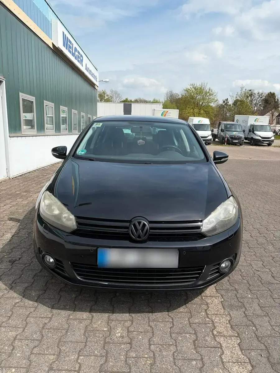 Gebraucht VW Golf VI 122 PS (89 kW) 2010 Schwarz Kleinwagen