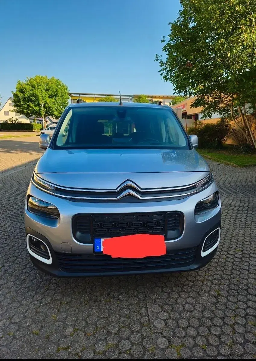 Gebraucht Citroën Berlingo Shine 131 PS (96 kW) 2021 Silber Van / Kleinbus