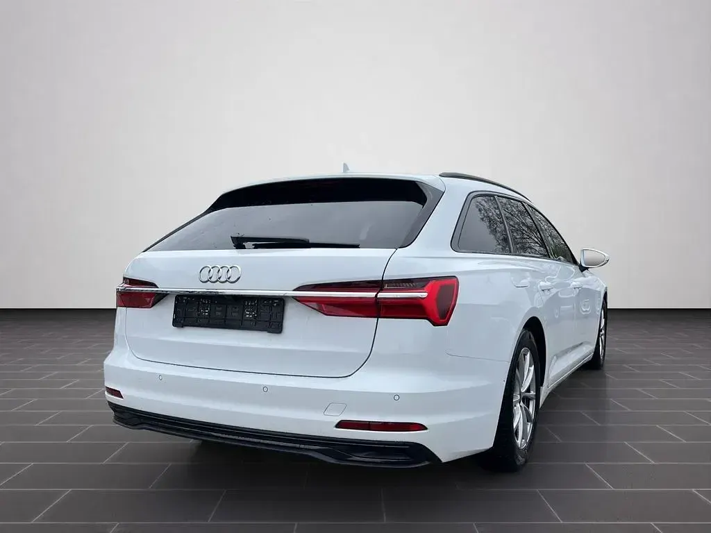 Second-hand Audi A6 Sport 163 CP (119 kW) 2024 Alb Break