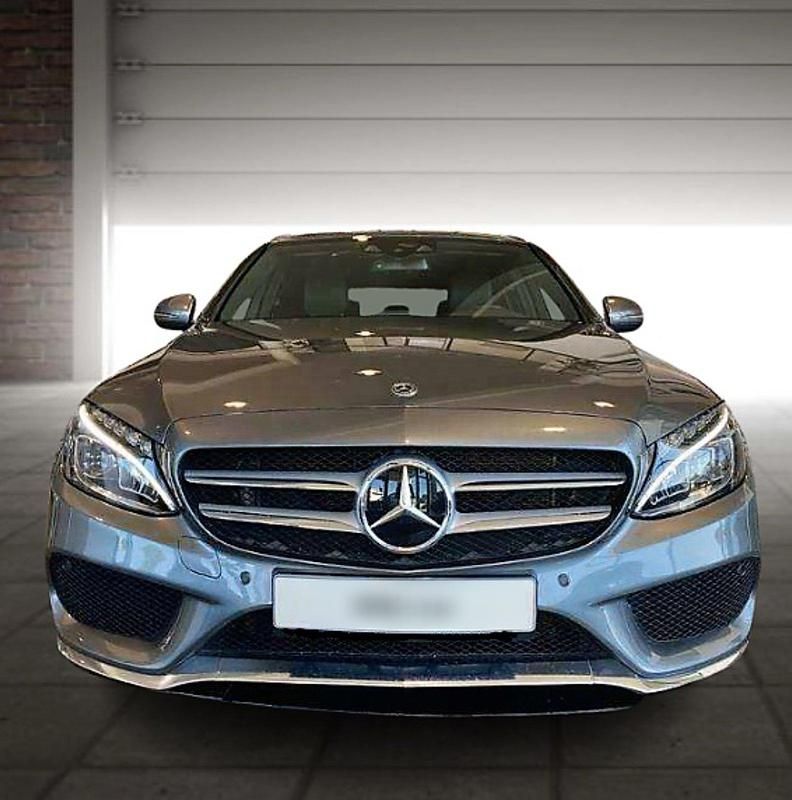 Grau Gebraucht 2017 Mercedes C220 AMG Kombi | 23.950 € (Teuer) - Bild 1/4