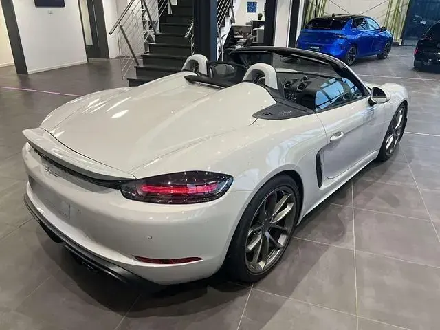 Gebraucht Porsche 718 Spyder 420 PS (308 kW) 2021 Grau Cabrio
