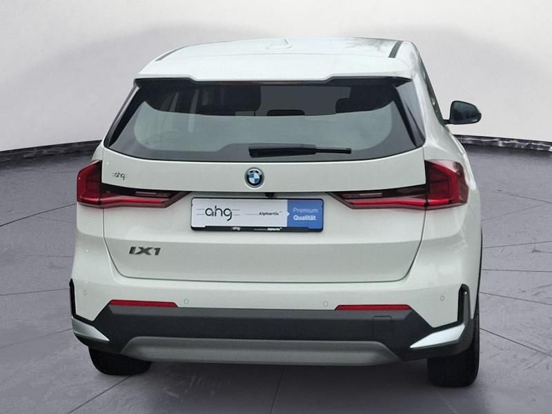 Gebraucht BMW iX1 Performance 230 kW (313 PS) 2022 Alpinweiß SUV
