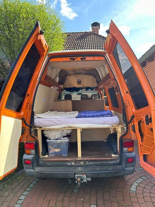Gebraucht VW T4 84 PS (61 kW) 1999 Orange Van