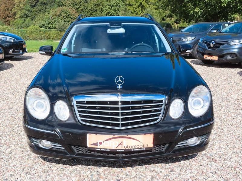 Gebraucht Mercedes E220 170 PS (125 kW) 2008 Schwarz Kombi