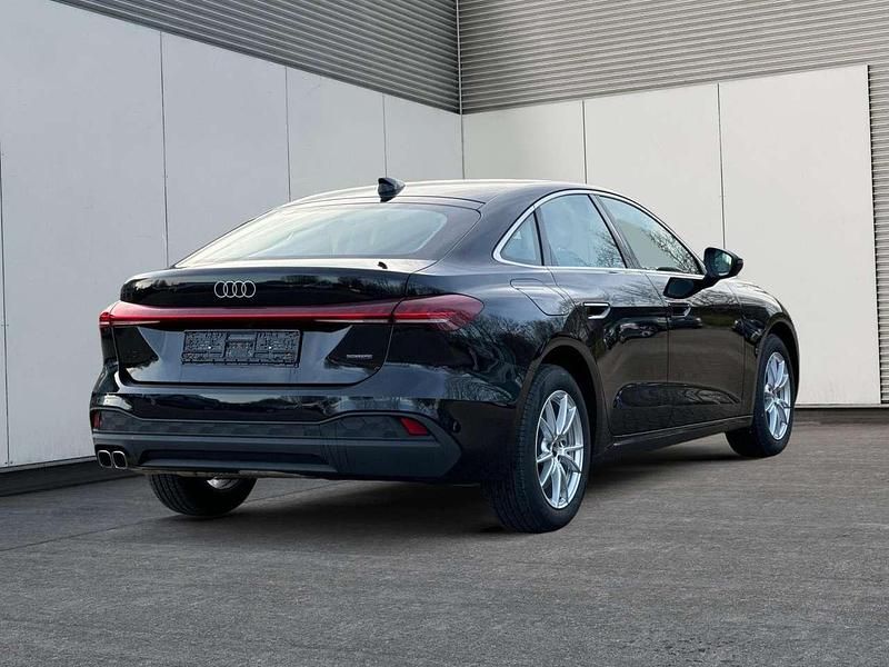 Neu Audi A5 Basis 204 PS (150 kW) 2025 Mythosschwarz metallic Coupé