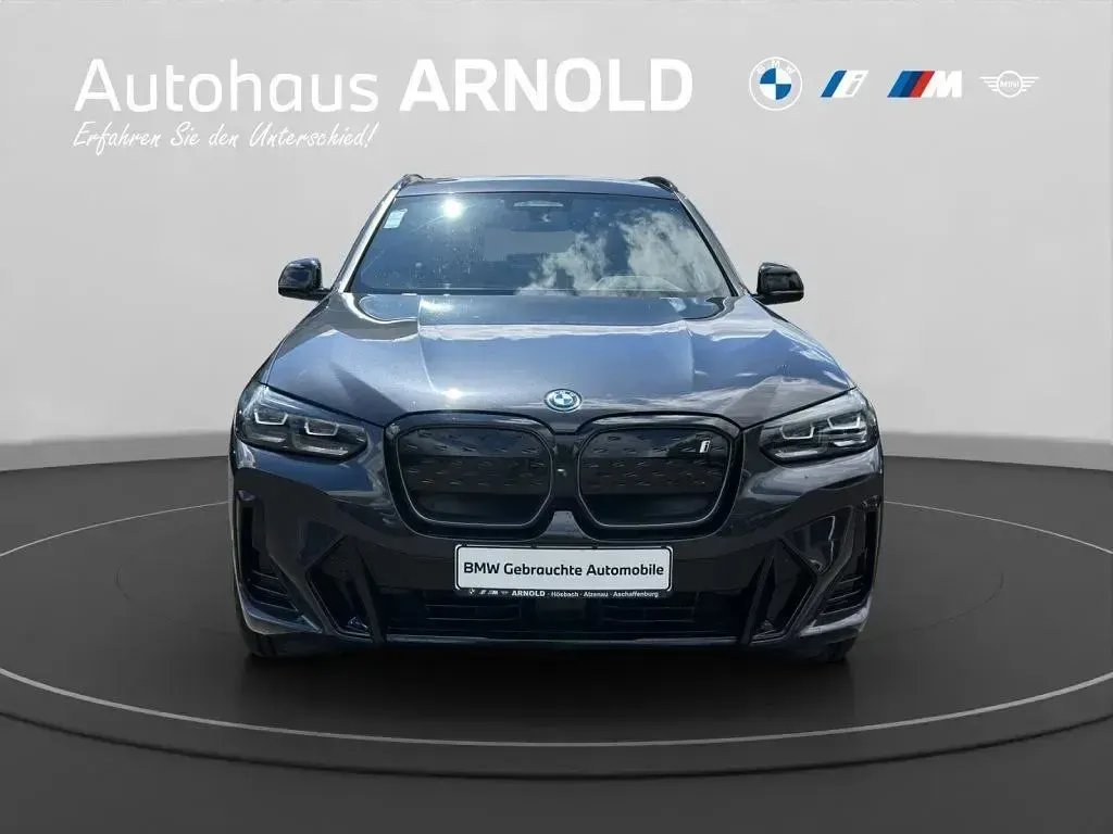 Gebraucht BMW iX3 Impressive 210 kW (286 PS) 2023 Sophistograu brillanteffekt SUV