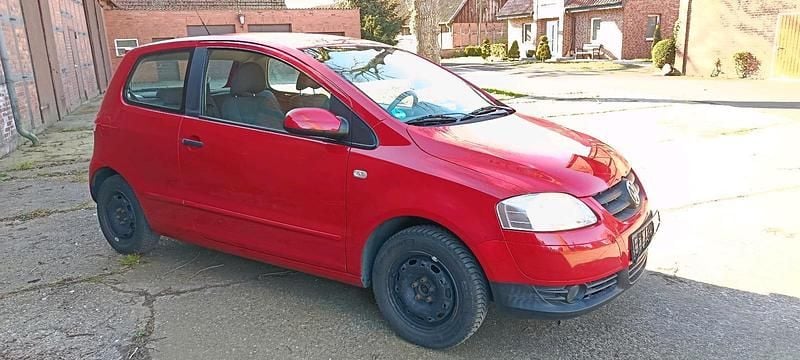 Gebraucht VW Fox Style 60 PS (44 kW) 2011 Rot Kleinwagen