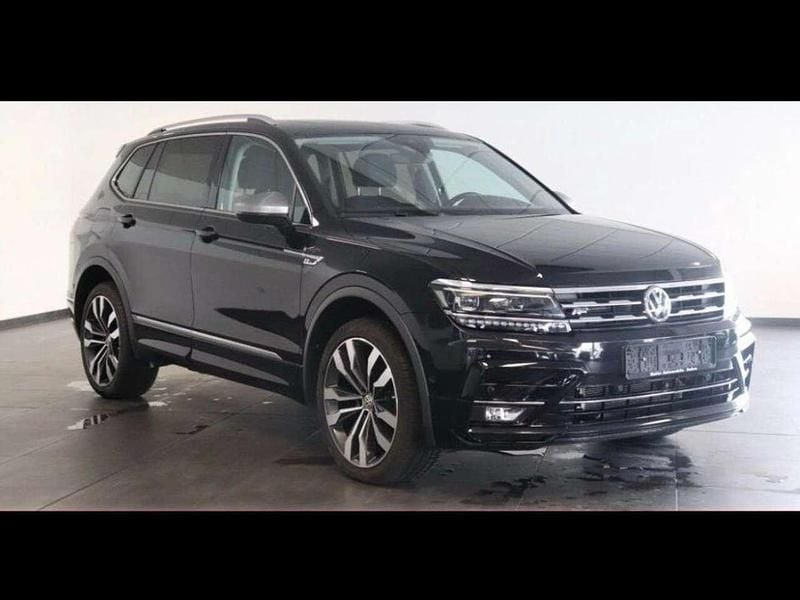 Schwarz Gebraucht 2020 VW Tiguan Allspace Highline SUV | 25.000 € (Superpreis) - Bild 1/4