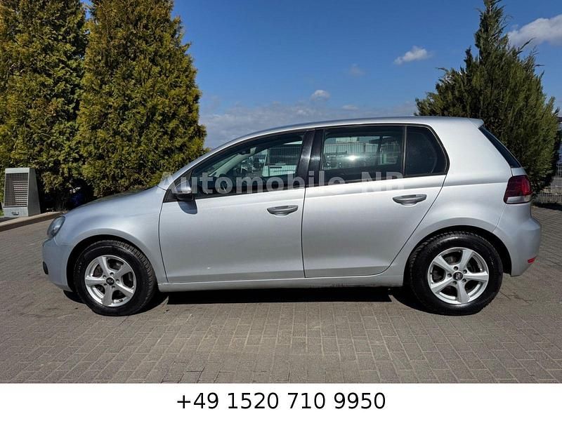 Gebraucht VW Golf VI Highline 122 PS (89 kW) 2009 Silber Kleinwagen