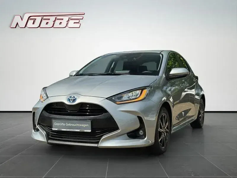Gebraucht Toyota Yaris Hybrid Team 116 PS (85 kW) 2024 Kleinwagen