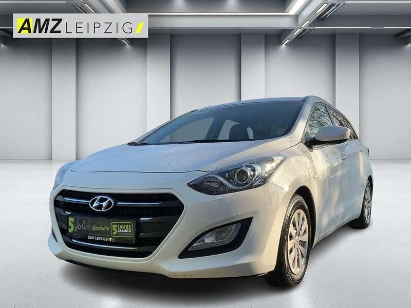 Polar white / sol Gebraucht 2017 Hyundai i30 Classic Kombi | 10.900 € (Fairer Preis) - Bild 1/4