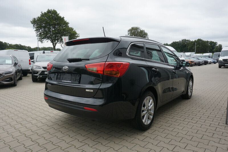 Gebraucht Kia Ceed DREAM-TEAM Edition 136 PS (100 kW) 2016 Schwarz Kleinwagen