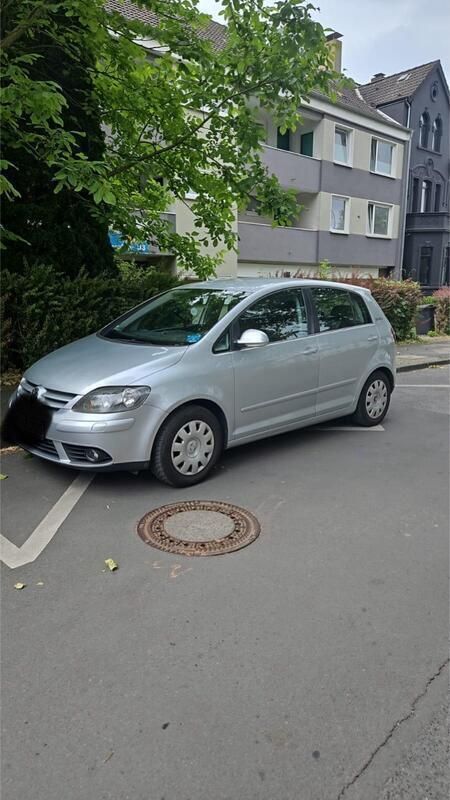 Silber Gebraucht 2006 VW Golf Plus Cross Goal Van / Kleinbus | 3.600 € (Fairer Preis) - Bild 1/4