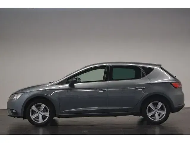Usata Seat Leon Style 110 CV (80 kW) 2017 Grigio Berlina