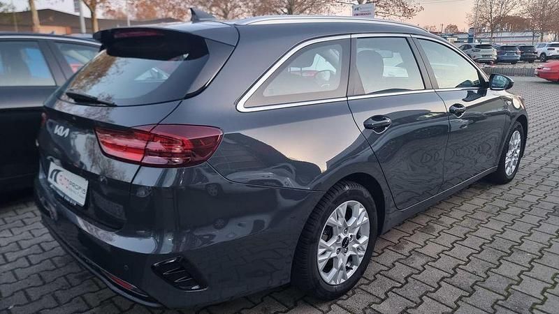Gebraucht Kia Ceed Sportswagon Vision 160 PS (117 kW) 2022 Grau Kombi