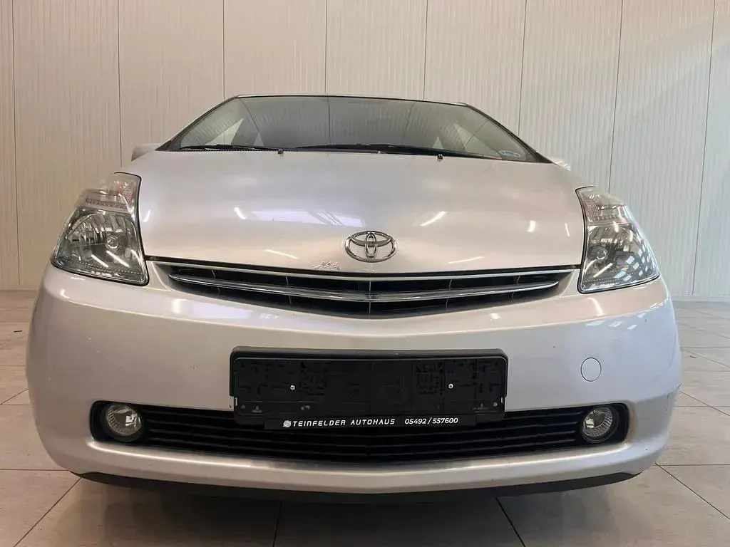 Gebraucht Toyota Prius Executive 77 PS (56 kW) 2008 Silber Kleinwagen