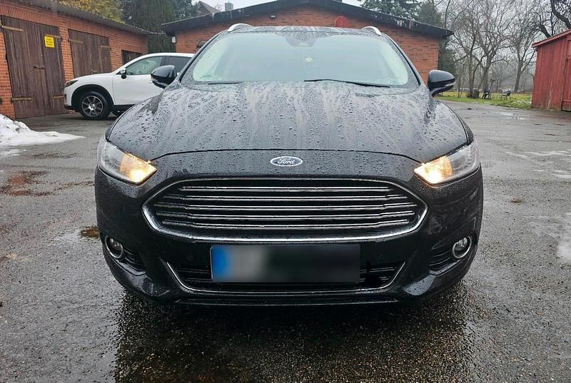 Gebraucht Ford Mondeo 150 PS (110 kW) 2016 Schwarz Kombi