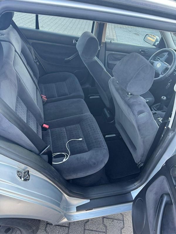 Gebraucht VW Golf IV 75 PS (55 kW) 2003 Silber Kleinwagen