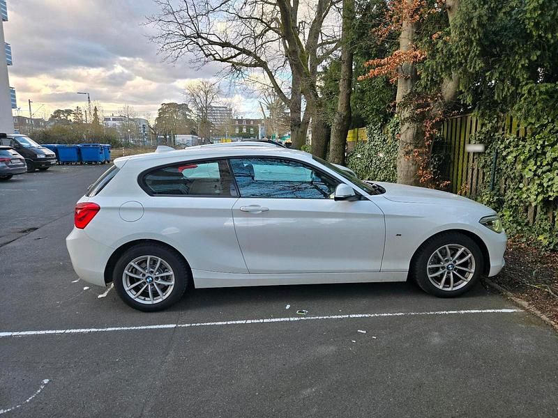 Gebraucht BMW 116 Sport Line 109 PS (80 kW) 2025 Weiß Kleinwagen